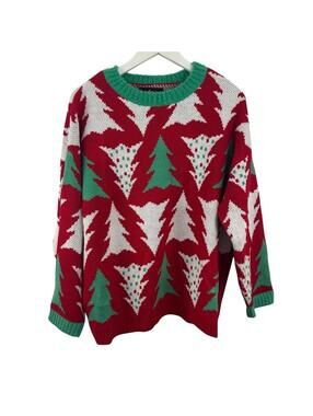 33 DEGREES CHRISTMAS TREE GRAPHIC SWEATER
